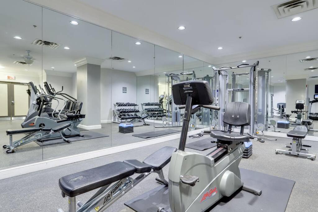 Sensational 1 Bedroom Condo At Ballston Place With Gym アーリントン エクステリア 写真